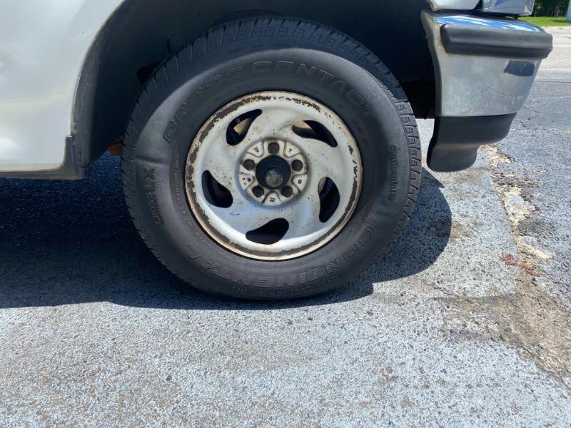 Ford F-150 XL Reg. Cab Short Bed 2WD 1998