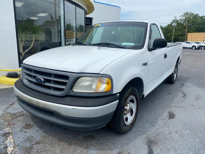 Ford F-150 WS Reg. Cab Short Bed 2WD 2000