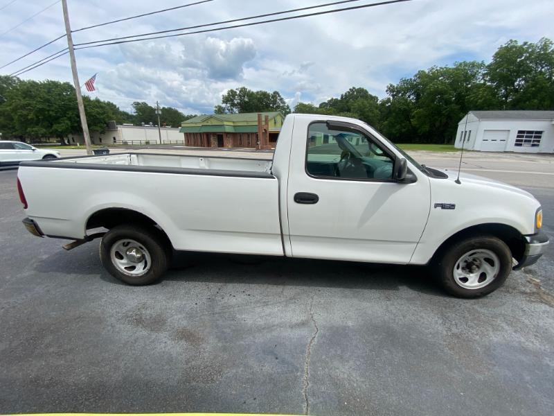 Ford F-150 WS Reg. Cab Short Bed 2WD 2000