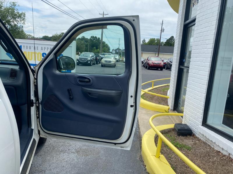 Ford F-150 WS Reg. Cab Short Bed 2WD 2000