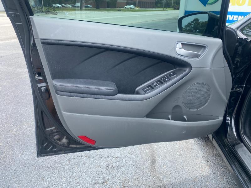 Kia Forte LX 6A 2017