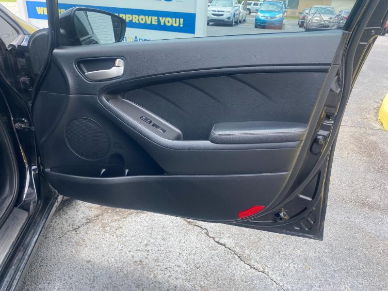 Kia Forte LX 6A 2017