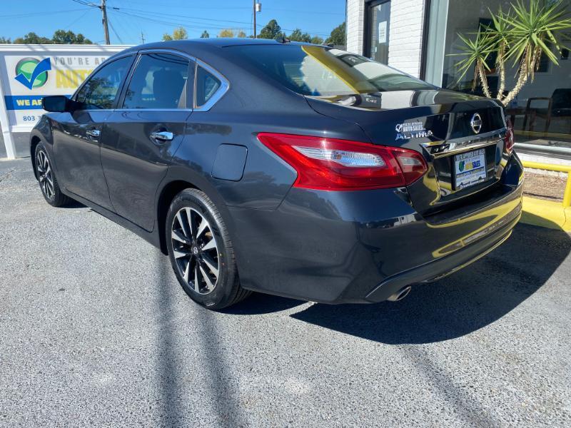Nissan Altima 2.5 SV 2018