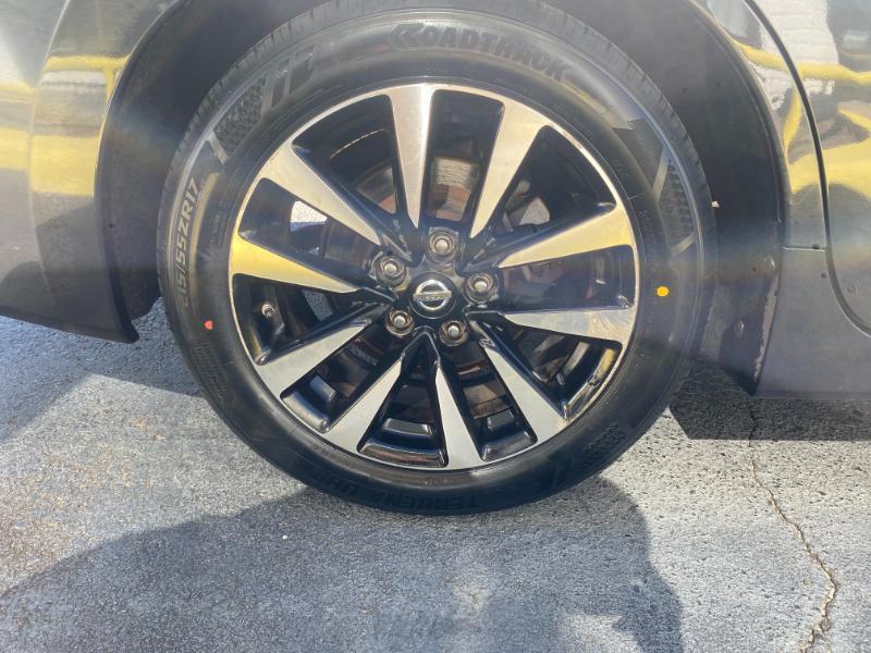Nissan Altima 2.5 SV 2018