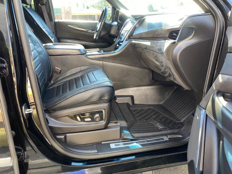 Cadillac Escalade ESV Platinum 2WD 2015