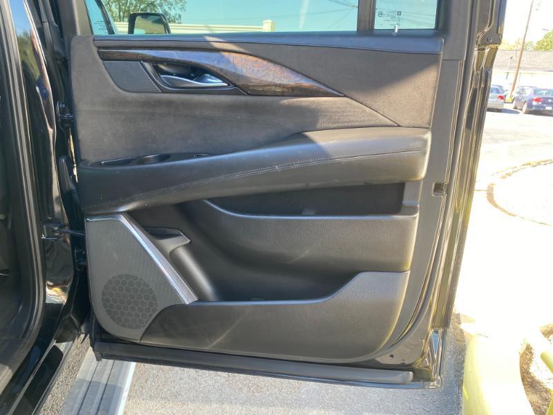 Cadillac Escalade ESV Platinum 2WD 2015
