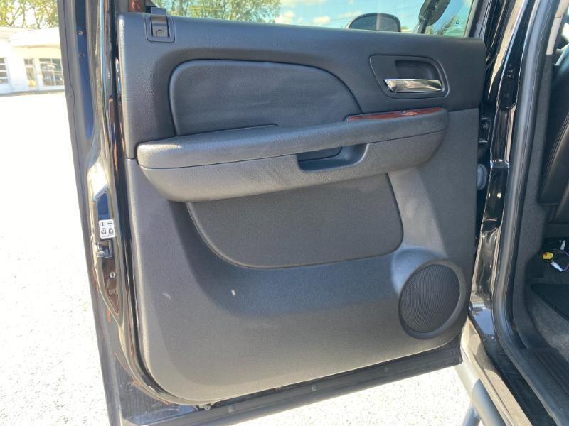 Chevrolet Avalanche LT 4WD 2010