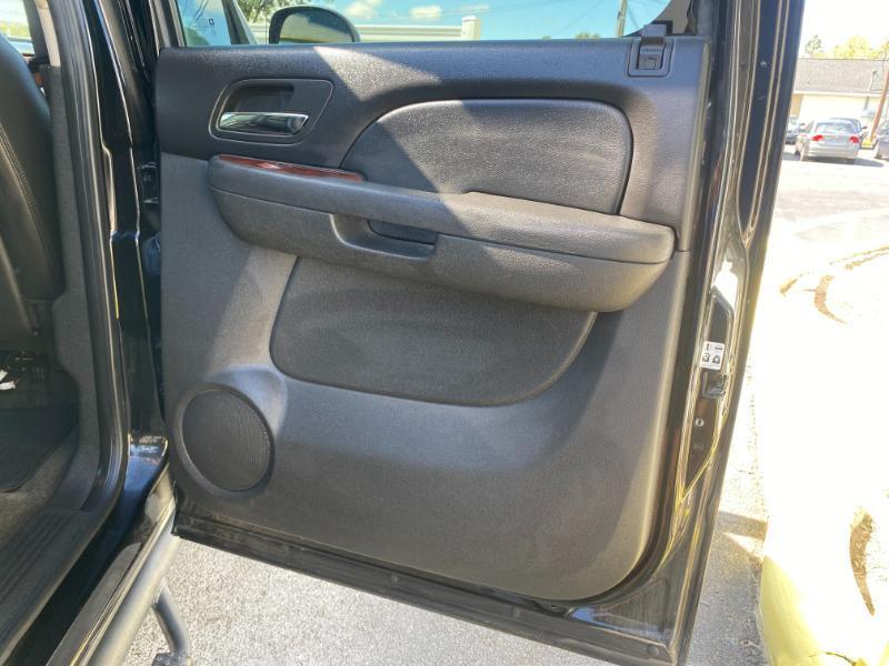 Chevrolet Avalanche LT 4WD 2010
