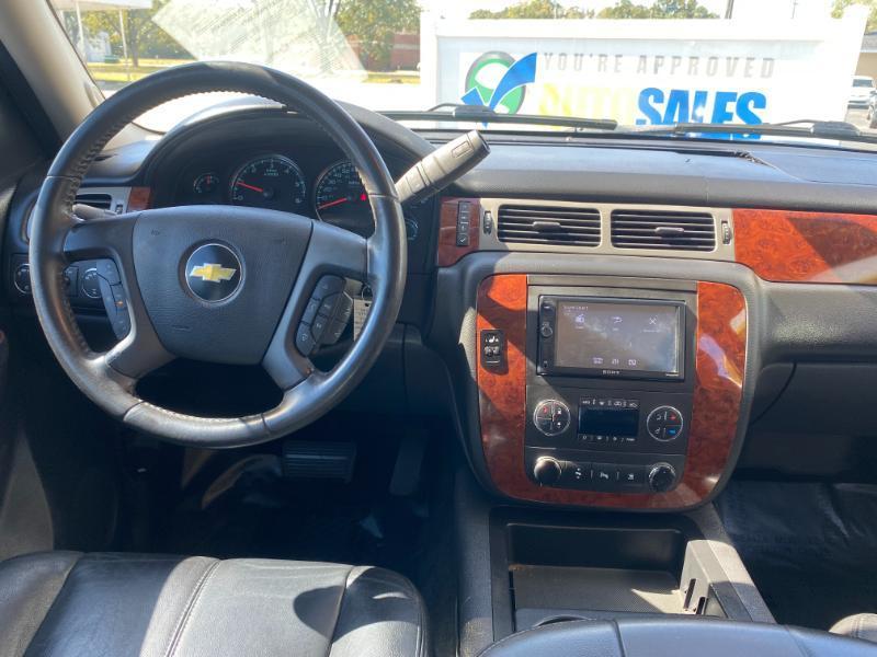 Chevrolet Avalanche LT 4WD 2010