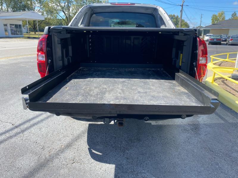 Chevrolet Avalanche LT 4WD 2010