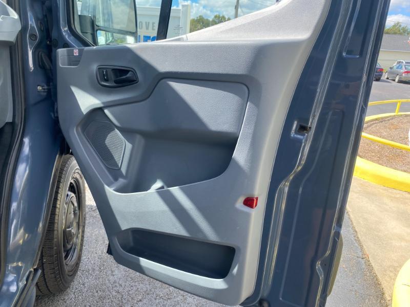Ford Transit 250 Van High Roof w/Sliding Pass. 148-in. WB EL 2019