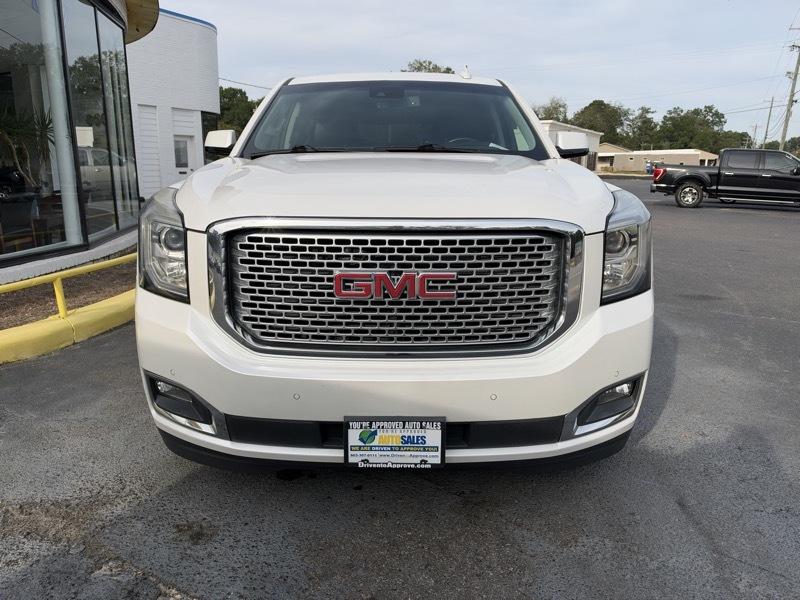 GMC Yukon Denali 4WD 2017