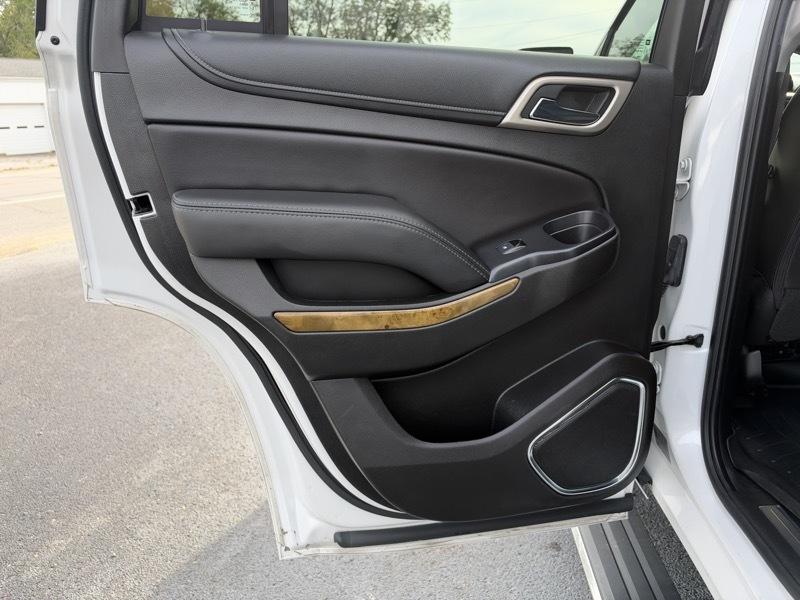 GMC Yukon Denali 4WD 2017