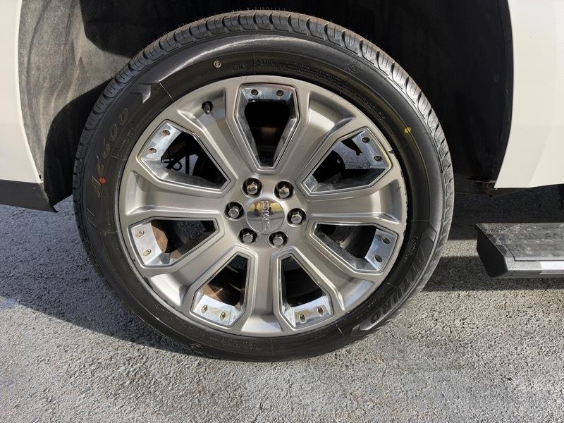 GMC Yukon Denali 4WD 2017