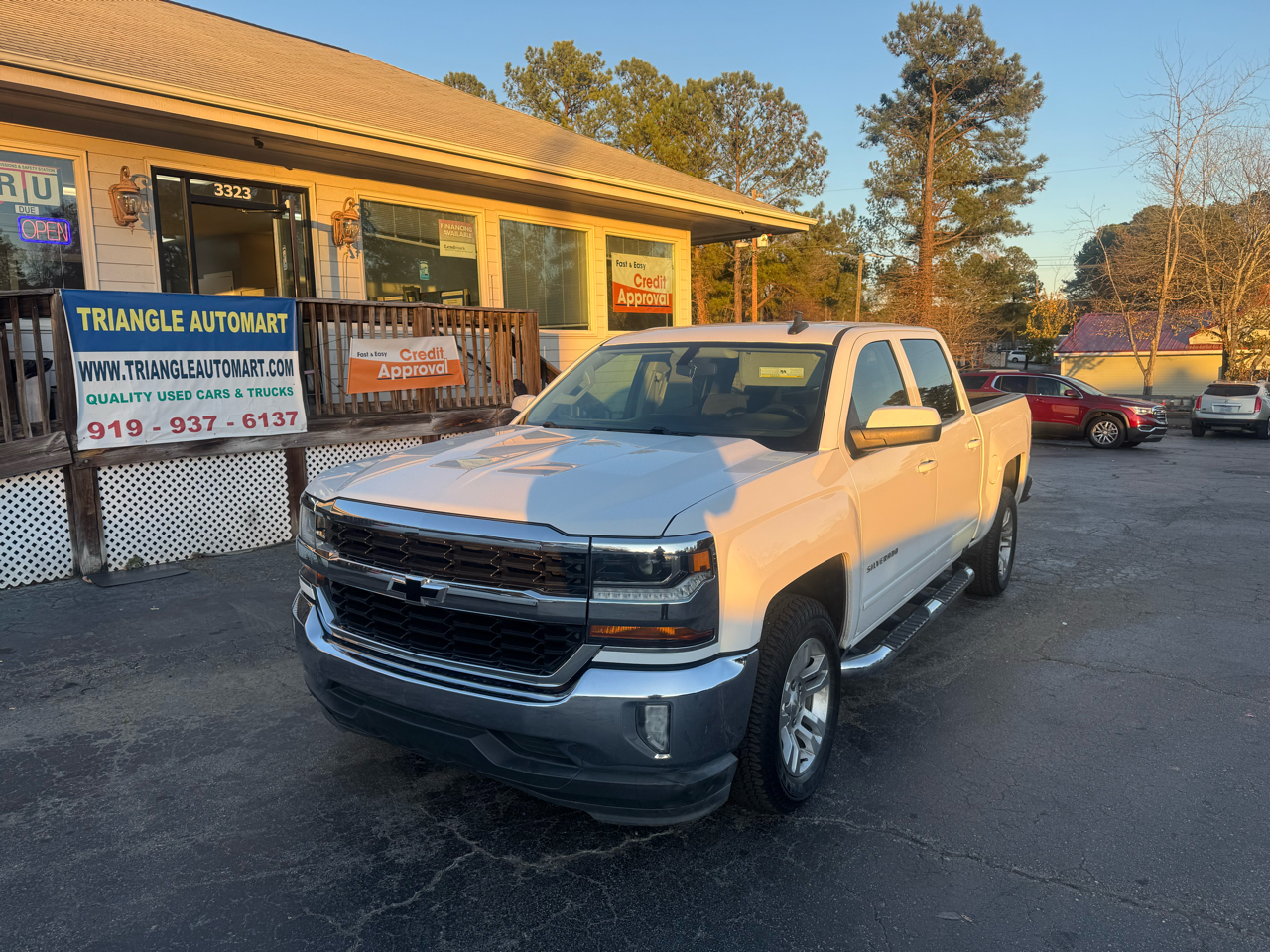2018 Chevrolet Silverado 1500 1LT Crew Cab 2WD