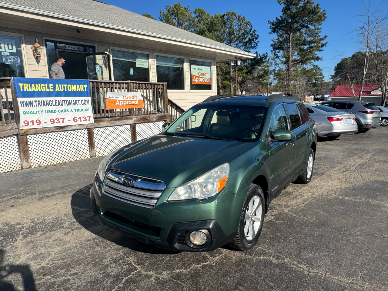 2013 Subaru Outback Limited's photo