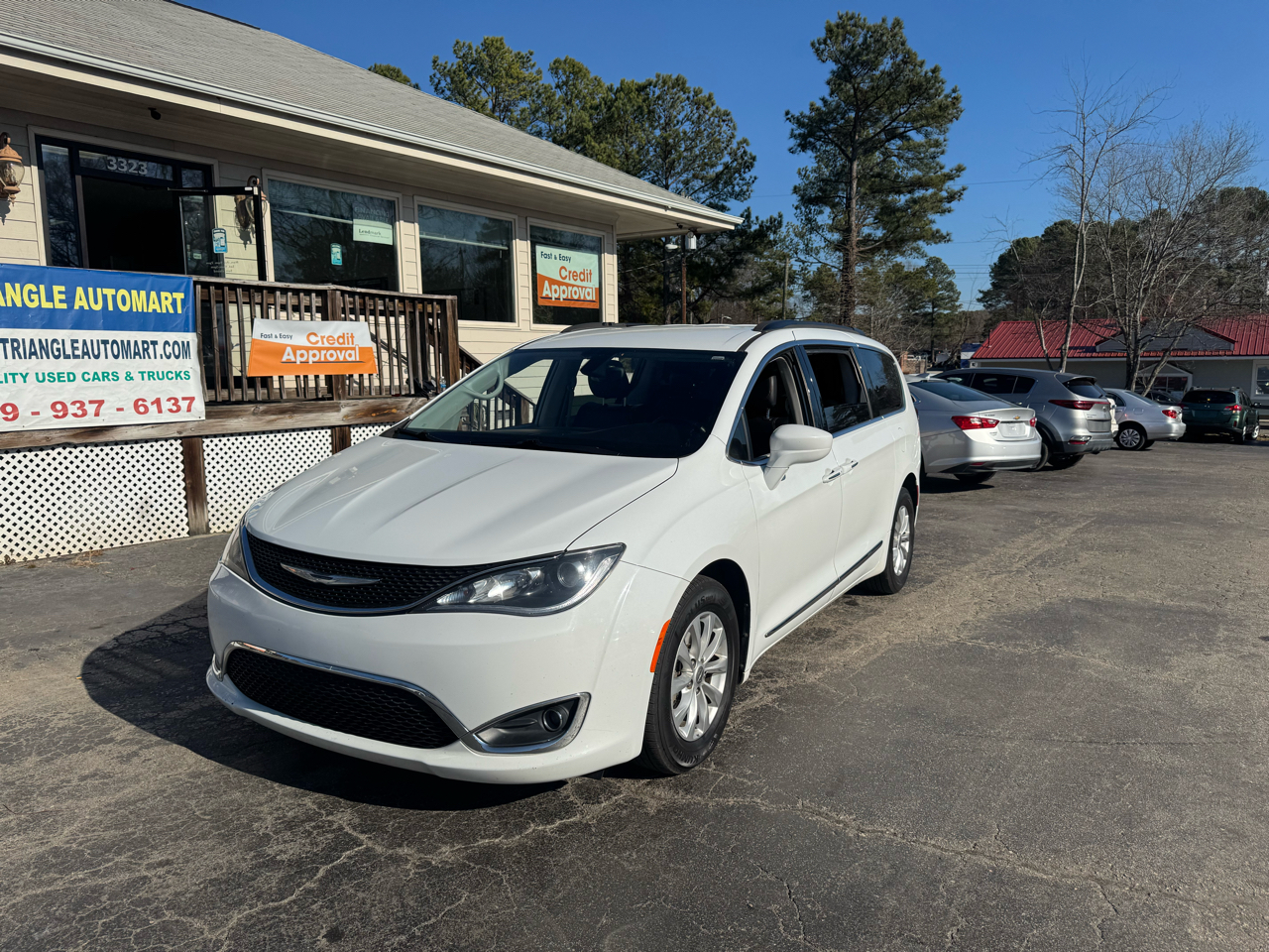2017 Chrysler Pacifica Touring-L