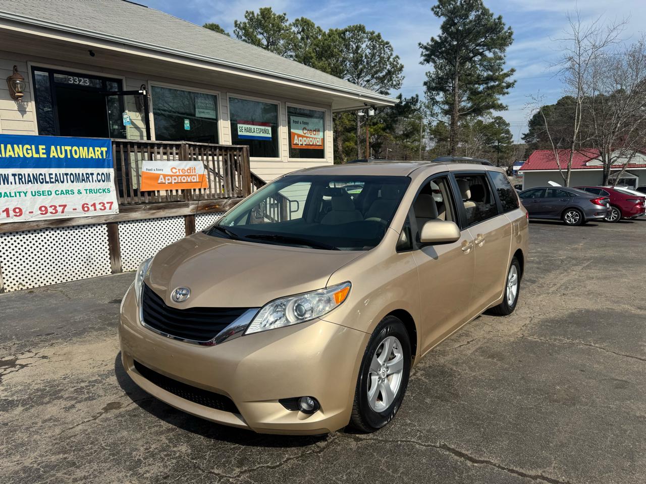 2012 Toyota Sienna LE FWD 8-Passenger V6