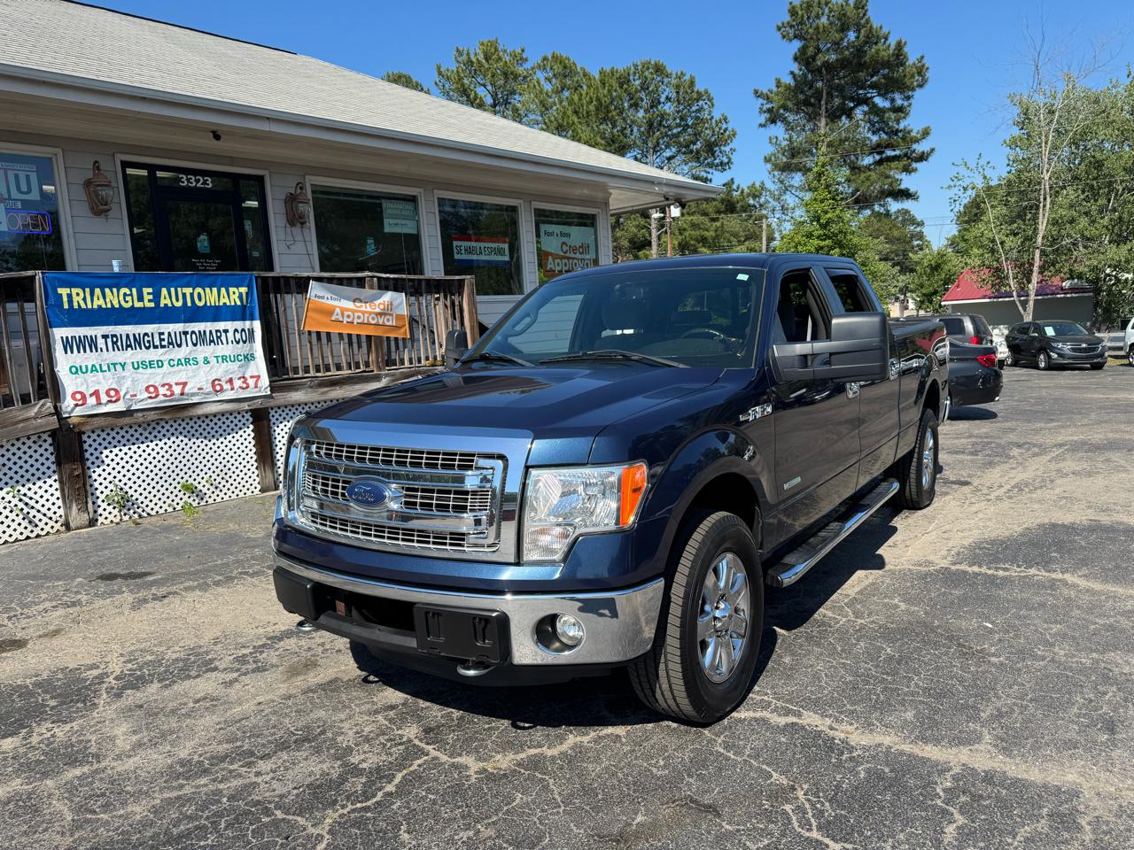 2013 Ford F-150 4WD SuperCab 133" XLT