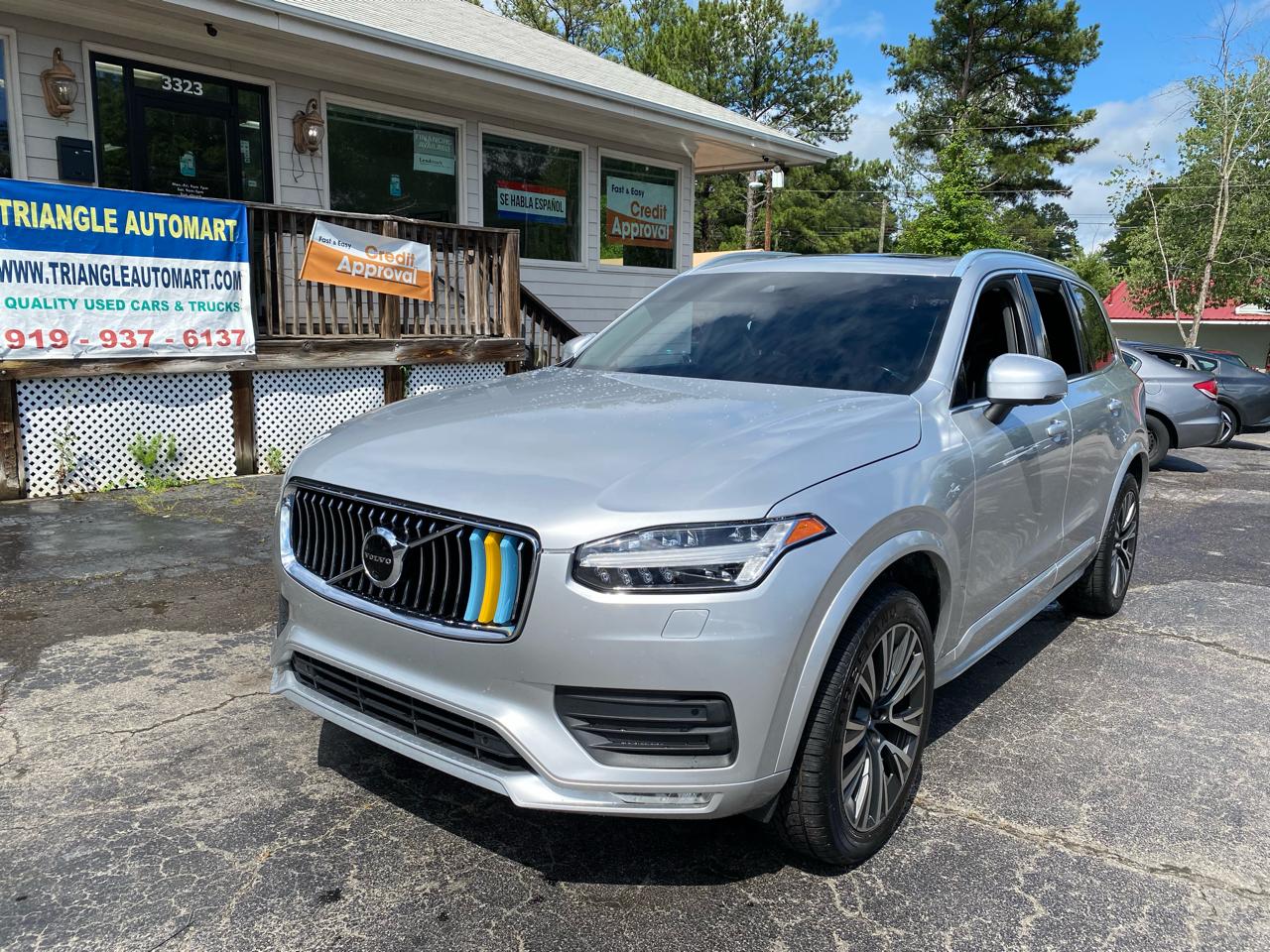 2020 Volvo XC90 T6 Momentum AWD