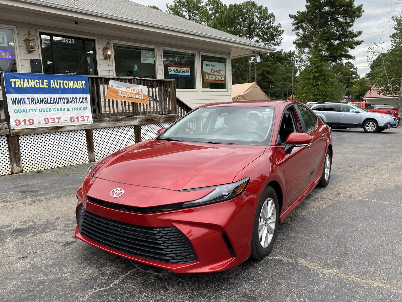 2025 Toyota Camry Hybrid LE