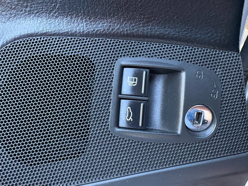 Volkswagen CC Sport w/Lighting Package 2013