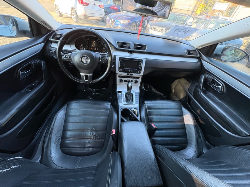 Volkswagen CC Sport w/Lighting Package 2013