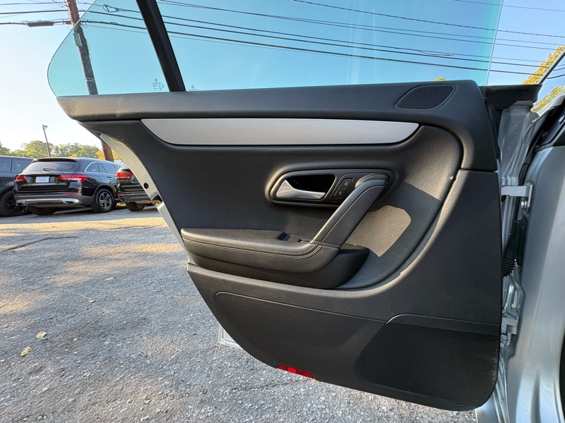 Volkswagen CC Sport w/Lighting Package 2013