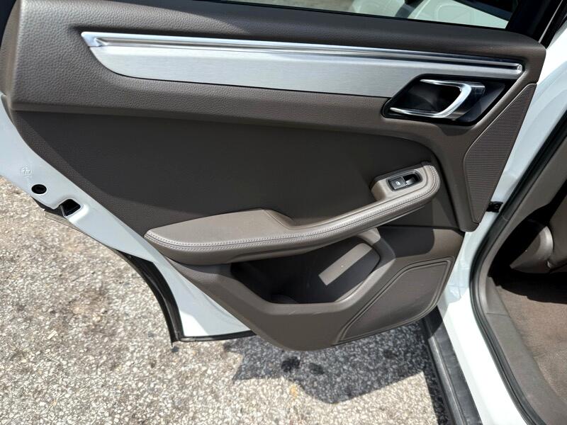 Porsche Macan S 2015