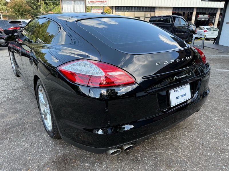 Porsche Panamera S 2013