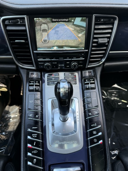 Porsche Panamera S 2013