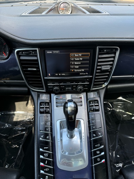 Porsche Panamera S 2013