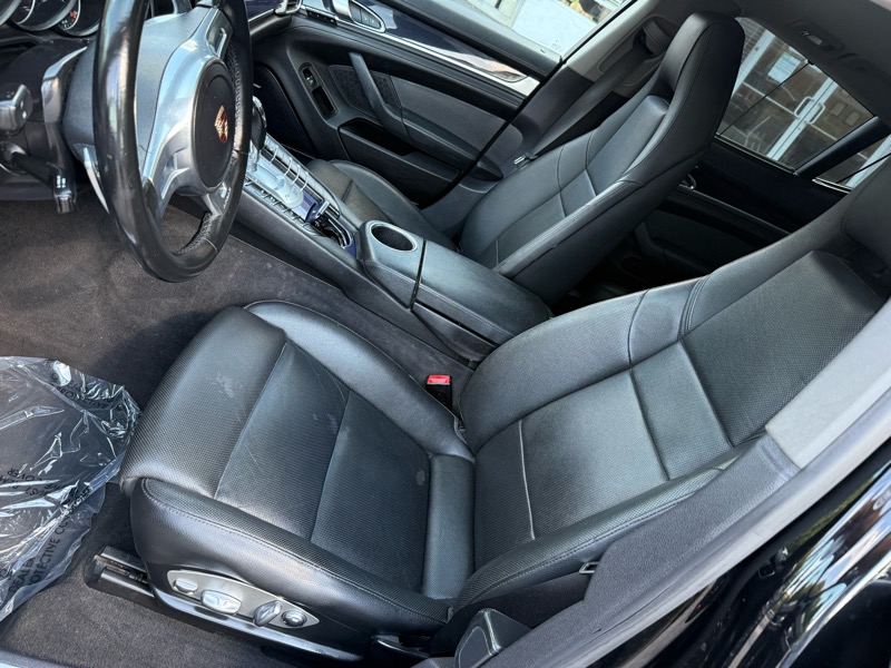 Porsche Panamera S 2013