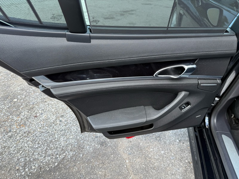 Porsche Panamera S 2013