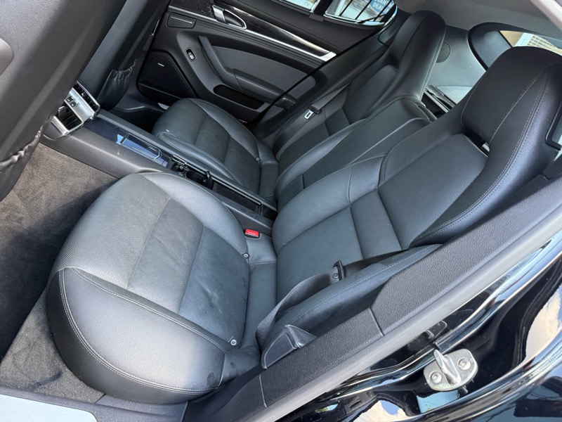 Porsche Panamera S 2013