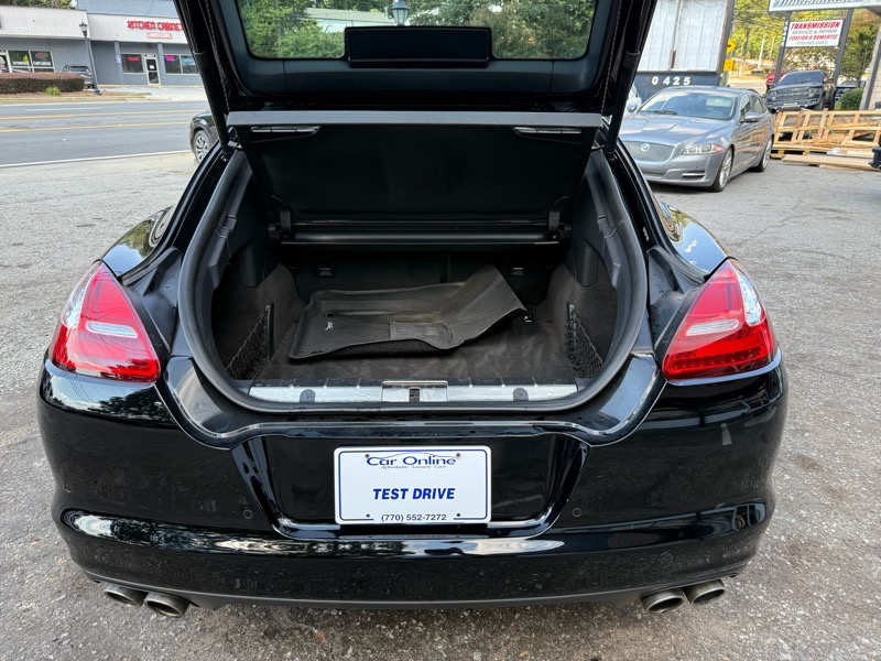 Porsche Panamera S 2013