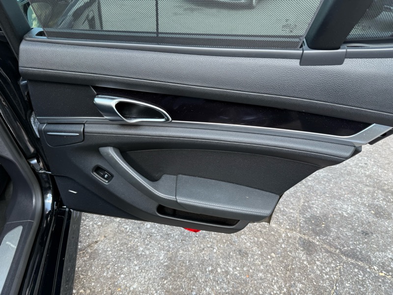 Porsche Panamera S 2013