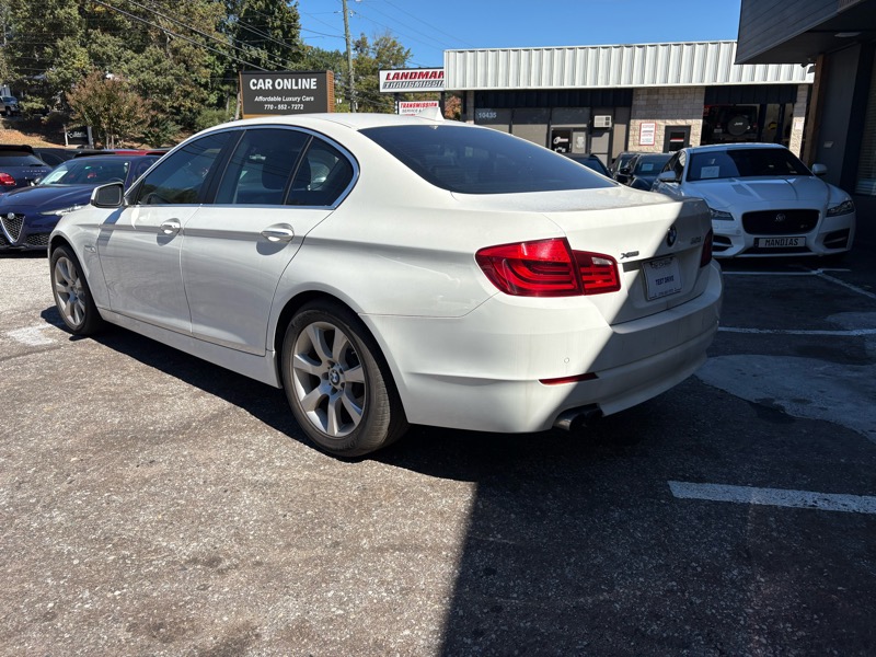BMW 5-Series 528i xDrive 2013
