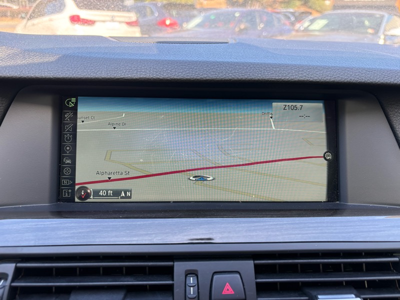 BMW 5-Series 528i xDrive 2013