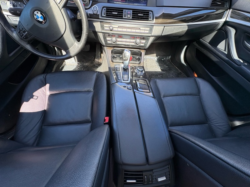 BMW 5-Series 528i xDrive 2013