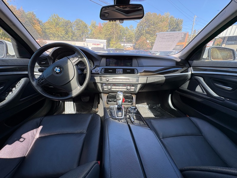 BMW 5-Series 528i xDrive 2013