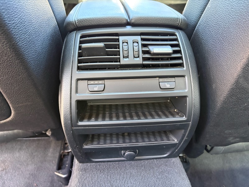 BMW 5-Series 528i xDrive 2013