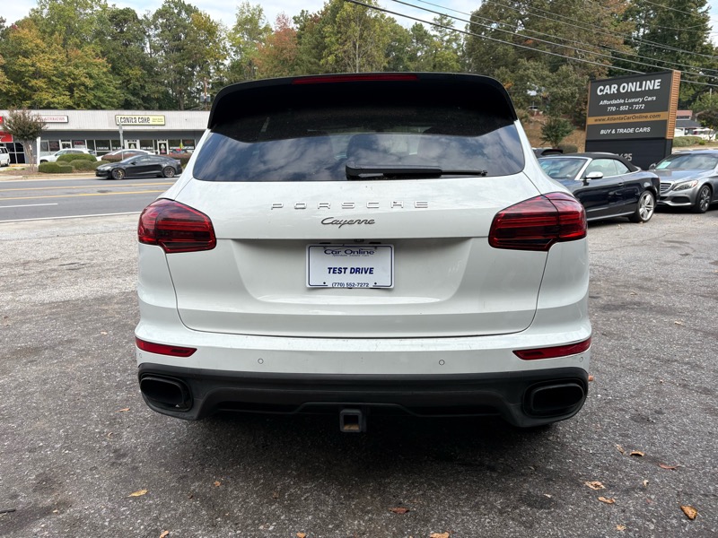 Porsche Cayenne Base 2016