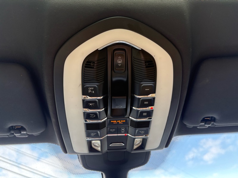 Porsche Cayenne Base 2016