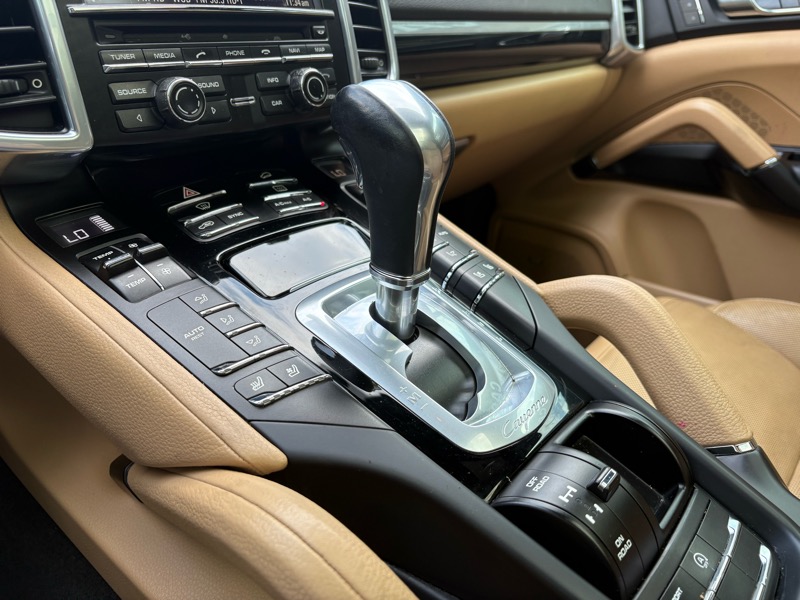 Porsche Cayenne Base 2016