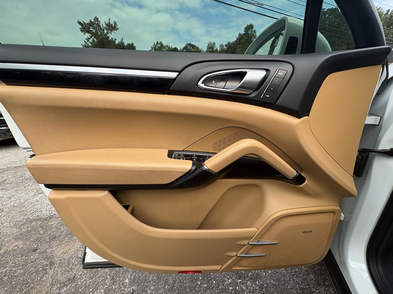 Porsche Cayenne Base 2016