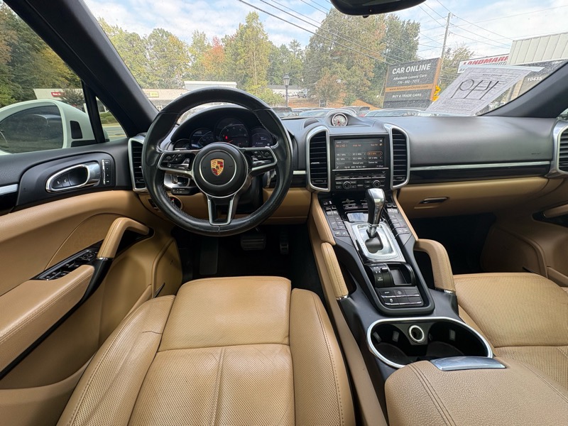 Porsche Cayenne Base 2016