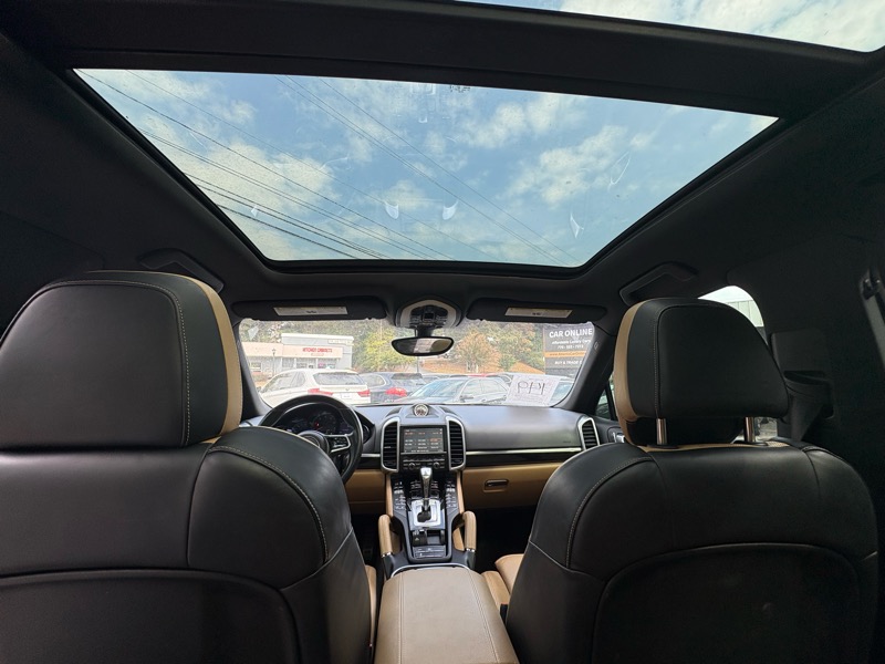 Porsche Cayenne Base 2016