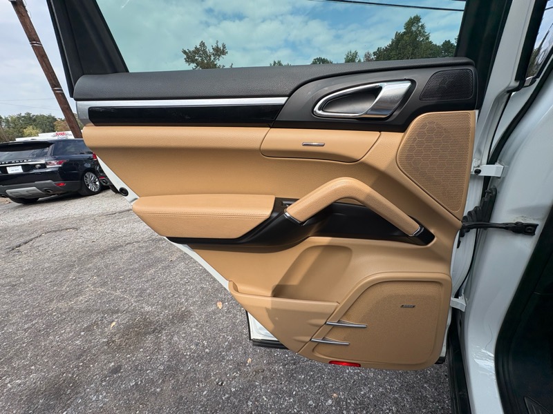 Porsche Cayenne Base 2016