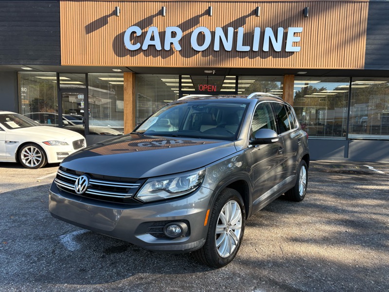 Volkswagen Tiguan SE 2016